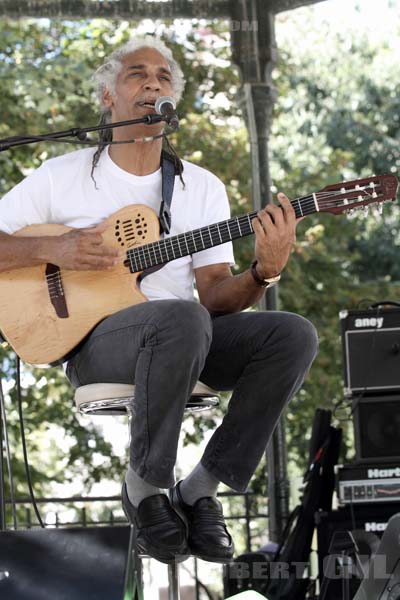 CHRIS COMBETTE - 2012-09-09 - PARIS - Square de la Place des Fetes - 